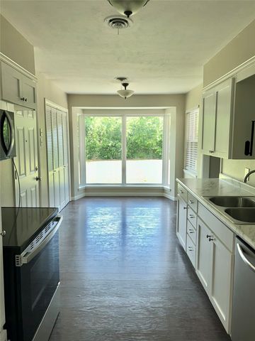 306 Line Drive, Gainesville, TX 76240