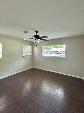 306 Line Drive, Gainesville, TX 76240