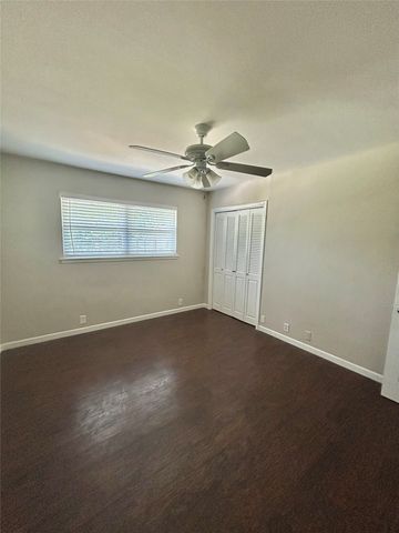 306 Line Drive, Gainesville, TX 76240