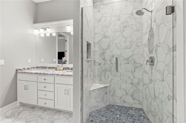 17418 S Raintree Drive, Olathe, KS 66062