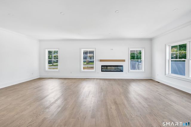 27 Suzanne Circle, Fairfield, CT 06825