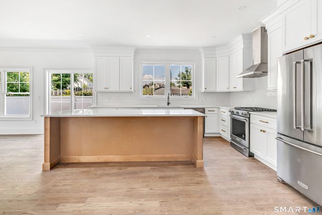 27 Suzanne Circle, Fairfield, CT 06825