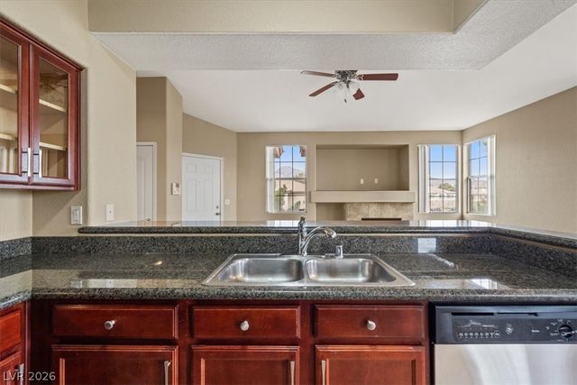 1608 Sussex Street 204, Las Vegas, NV 89144