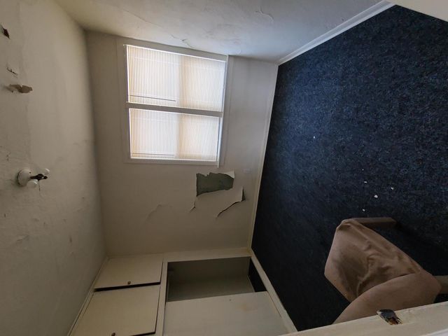 120 E Kensington Avenue, Chicago, IL 60628