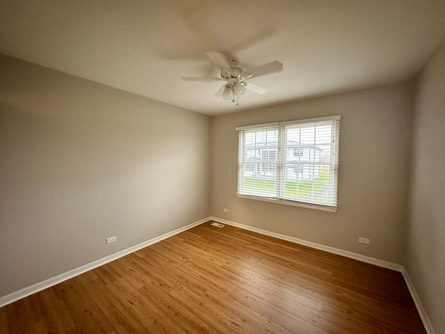 2207 Haider Avenue, Naperville, IL 60564