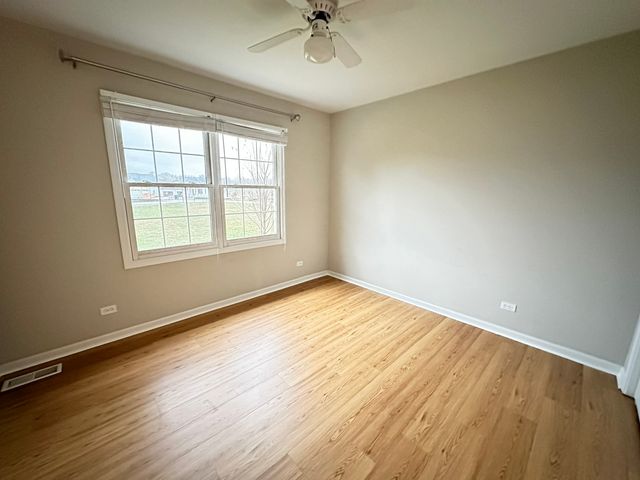 2207 Haider Avenue, Naperville, IL 60564