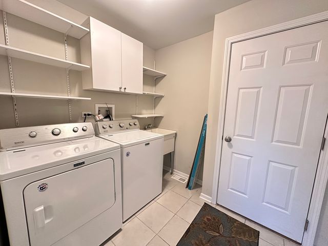 2207 Haider Avenue, Naperville, IL 60564