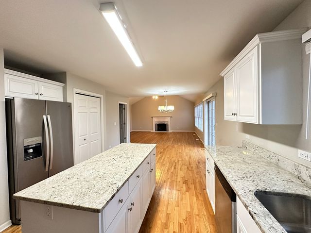 2207 Haider Avenue, Naperville, IL 60564
