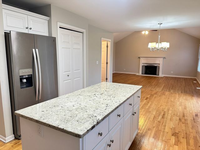 2207 Haider Avenue, Naperville, IL 60564