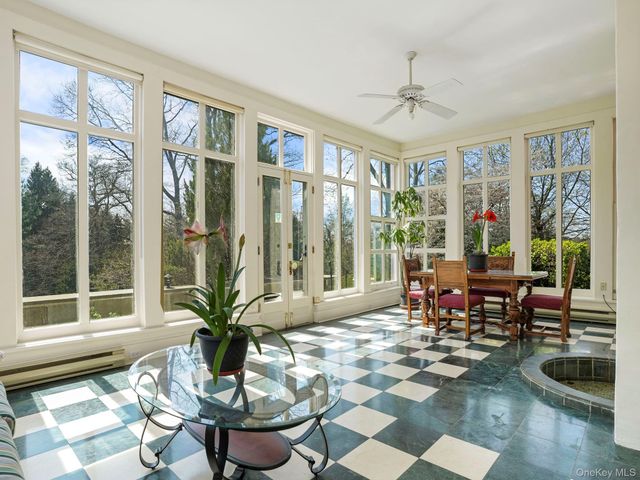 15 Hemlock Road, Bronxville, NY 10708
