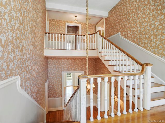 15 Hemlock Road, Bronxville, NY 10708