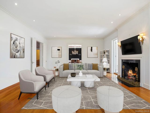 15 Hemlock Road, Bronxville, NY 10708