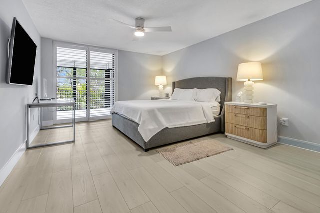 2806 N 46TH Avenue D334, Hollywood, FL 33021