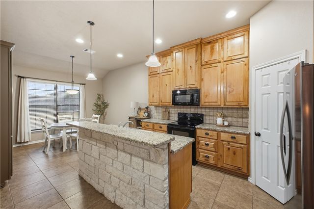 13772 County Road 175, Iola, TX 77861