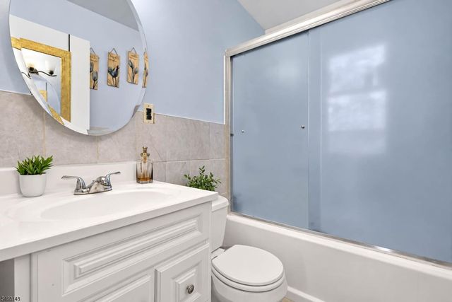 1107 Warren St, Roselle Boro, NJ 07203