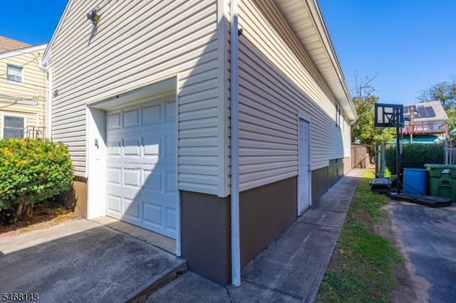 1107 Warren St, Roselle Boro, NJ 07203