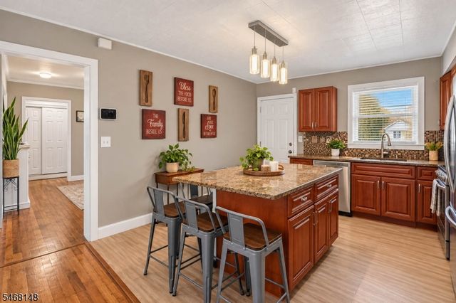 1107 Warren St, Roselle Boro, NJ 07203