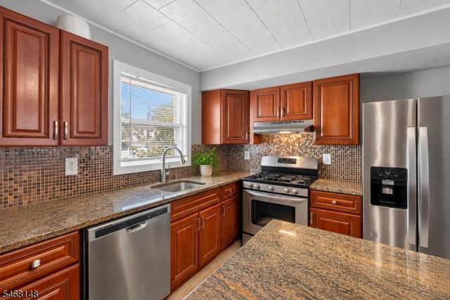 1107 Warren St, Roselle Boro, NJ 07203