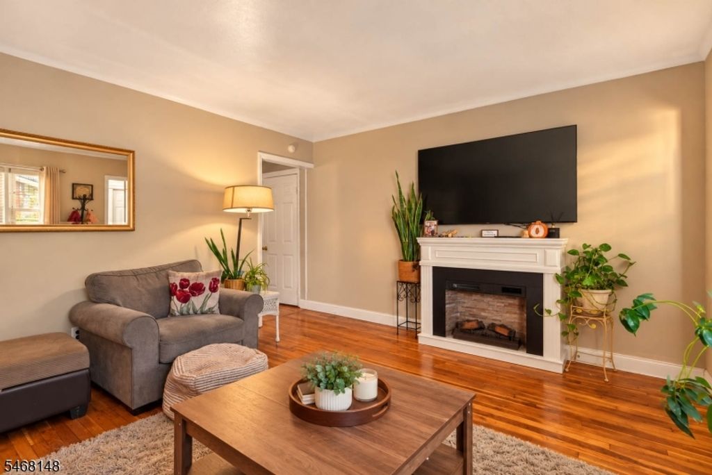 1107 Warren St, Roselle Boro, NJ 07203 — photo 4