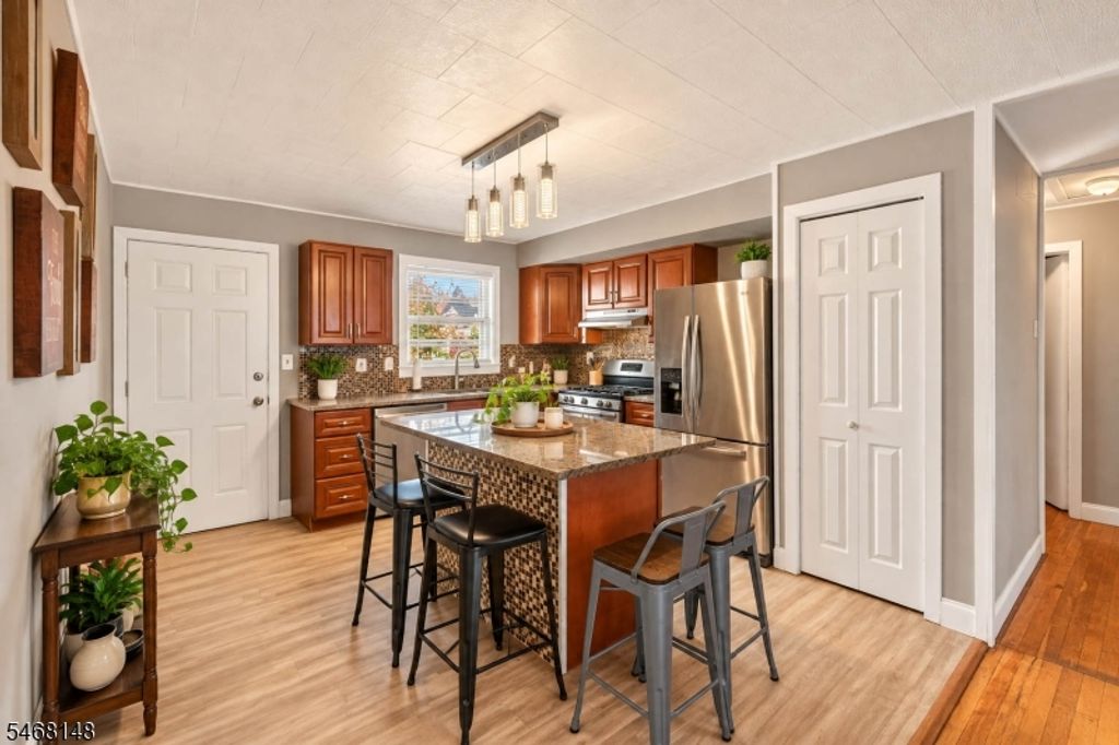 1107 Warren St, Roselle Boro, NJ 07203 — photo 5