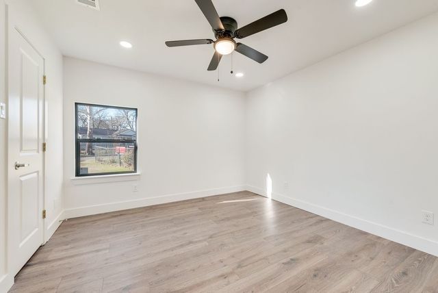 2505 Poinsettia Drive, Dallas, TX 75211