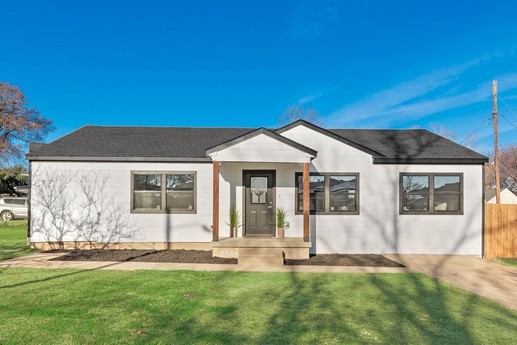 2505 Poinsettia Drive, Dallas, TX 75211