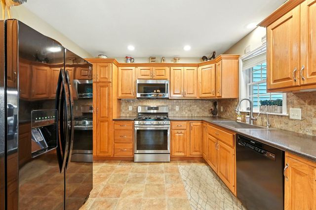 1502 Brookfield Court, Goshen, IN 46526