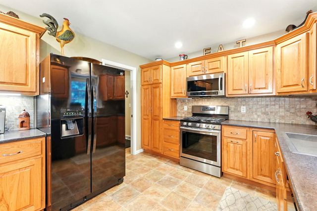 1502 Brookfield Court, Goshen, IN 46526