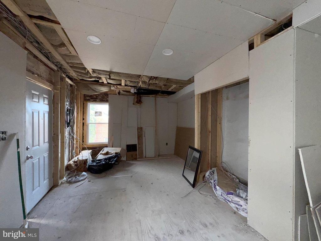 Image 12 of property listing at 4708 LIBERTY HEIGHTS AVE, Baltimore, MD 21207