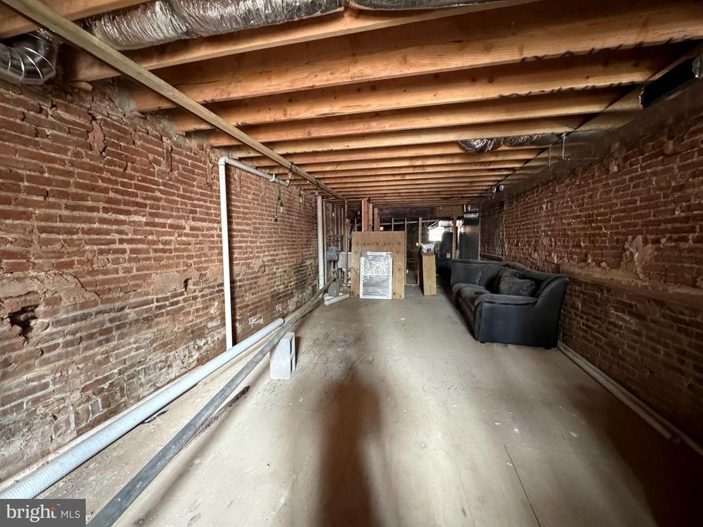 Image 3 of property listing at 4708 LIBERTY HEIGHTS AVE, Baltimore, MD 21207