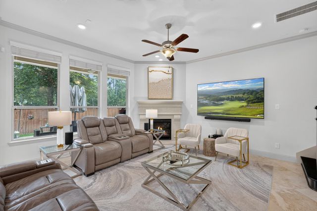 226 Skybranch Court, Conroe, TX 77304