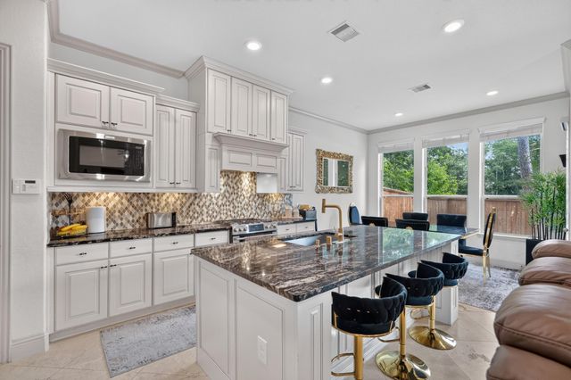 226 Skybranch Court, Conroe, TX 77304