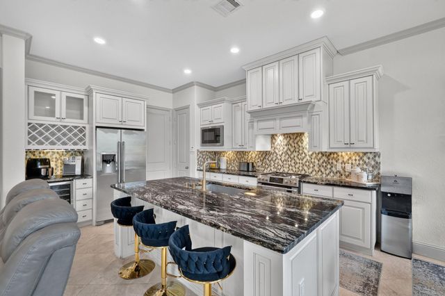 226 Skybranch Court, Conroe, TX 77304