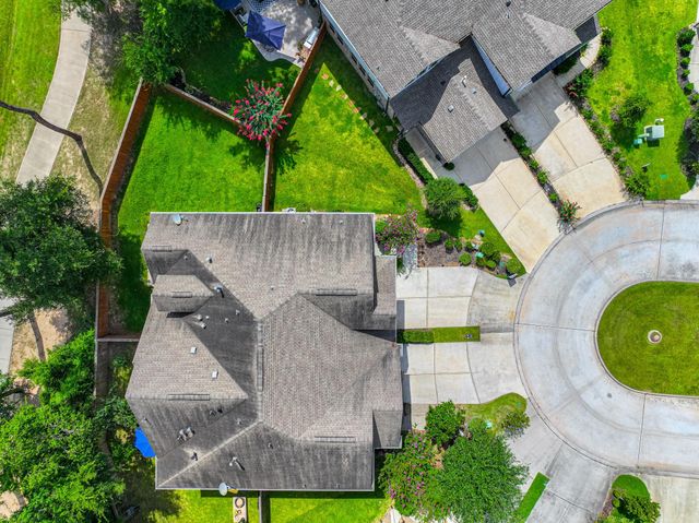 226 Skybranch Court, Conroe, TX 77304