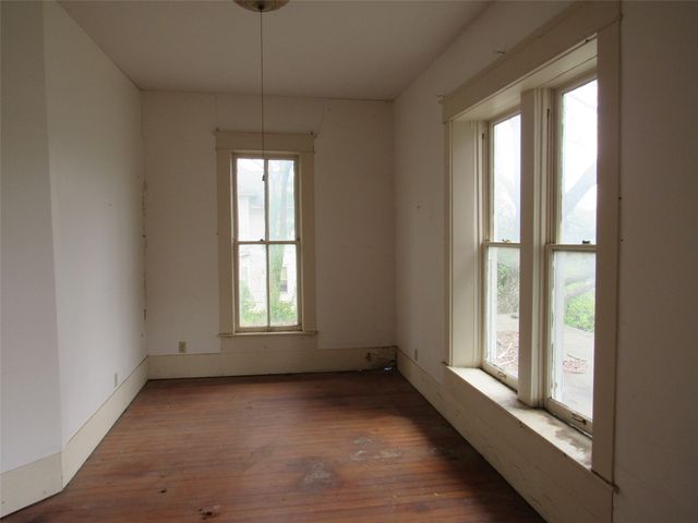 311 Craig Street, Hillsboro, TX 76645