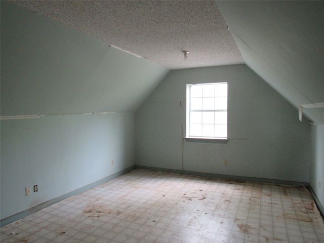 311 Craig Street, Hillsboro, TX 76645