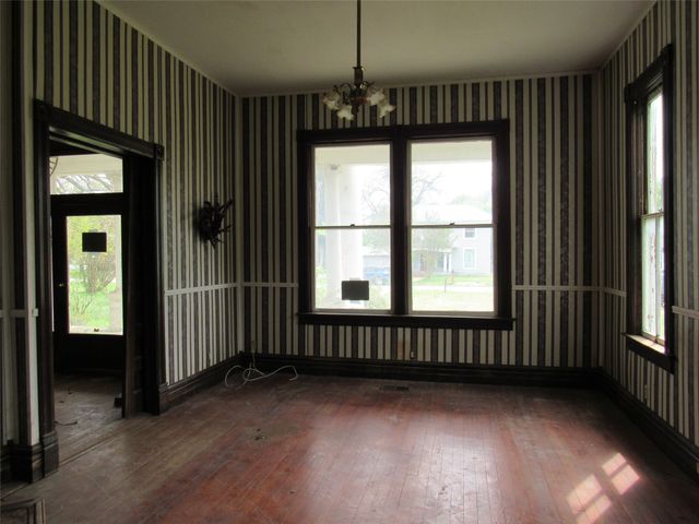 311 Craig Street, Hillsboro, TX 76645