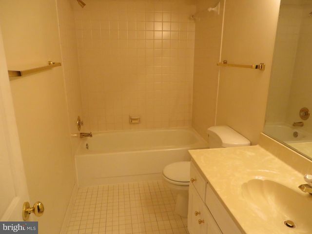 904 ORONOCO ST, Alexandria, VA 22314
