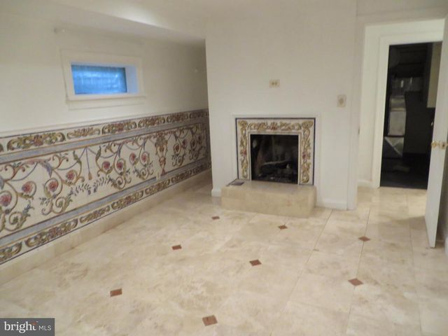904 ORONOCO ST, Alexandria, VA 22314
