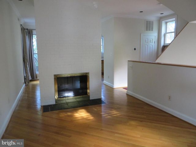 904 ORONOCO ST, Alexandria, VA 22314