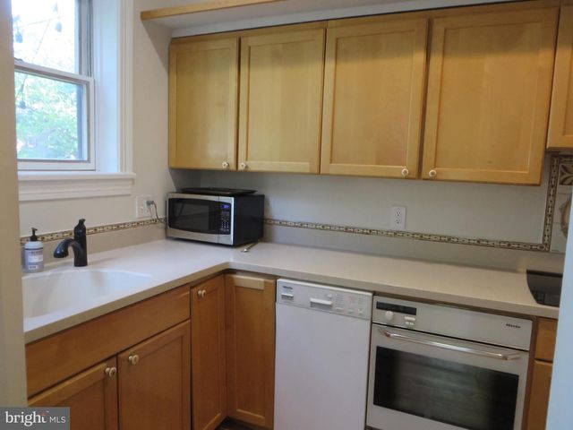 904 ORONOCO ST, Alexandria, VA 22314