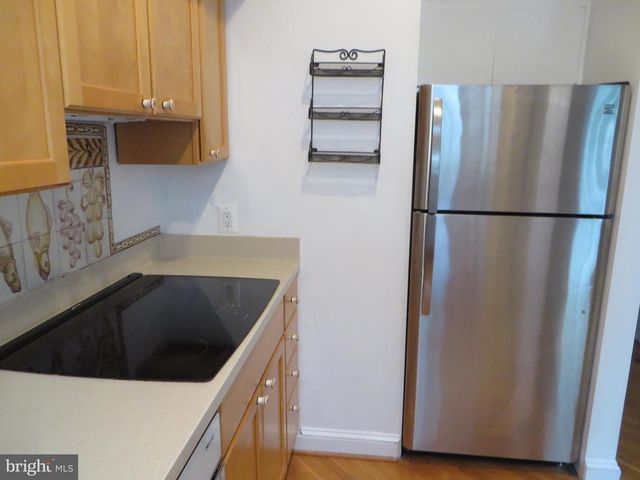 904 ORONOCO ST, Alexandria, VA 22314