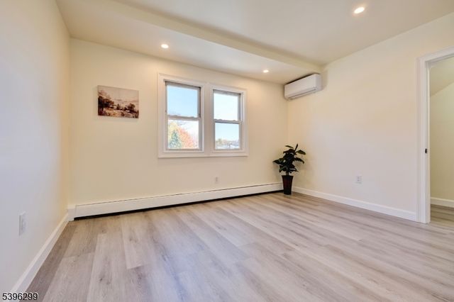 58 Zeliff Ave, Little Falls Twp., NJ 07424