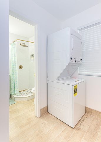 305 N Lakeside Drive, Lake Worth Beach, FL 33460