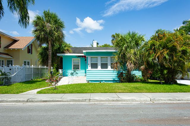 305 N Lakeside Drive, Lake Worth Beach, FL 33460