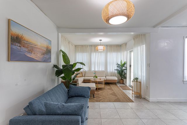 305 N Lakeside Drive, Lake Worth Beach, FL 33460