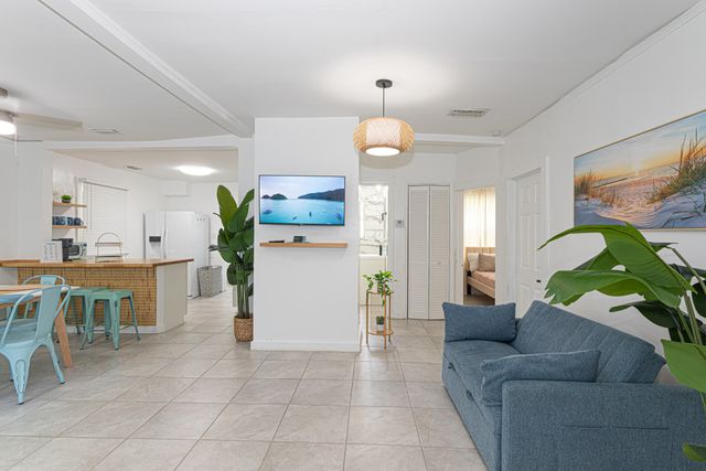 305 N Lakeside Drive, Lake Worth Beach, FL 33460