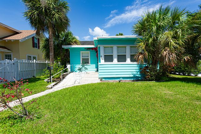 305 N Lakeside Drive, Lake Worth Beach, FL 33460