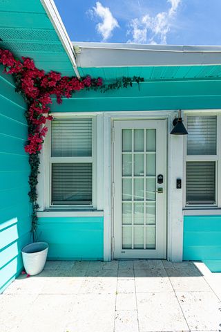 305 N Lakeside Drive, Lake Worth Beach, FL 33460
