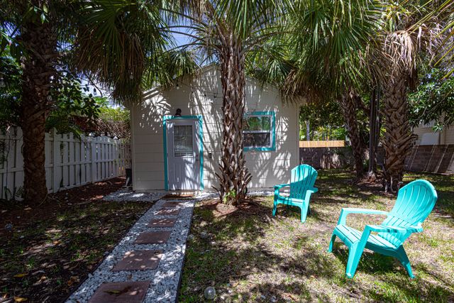 305 N Lakeside Drive, Lake Worth Beach, FL 33460